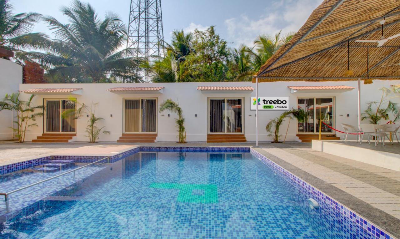 Treebo Code Red Hotel มอร์จิม ภายนอก รูปภาพ